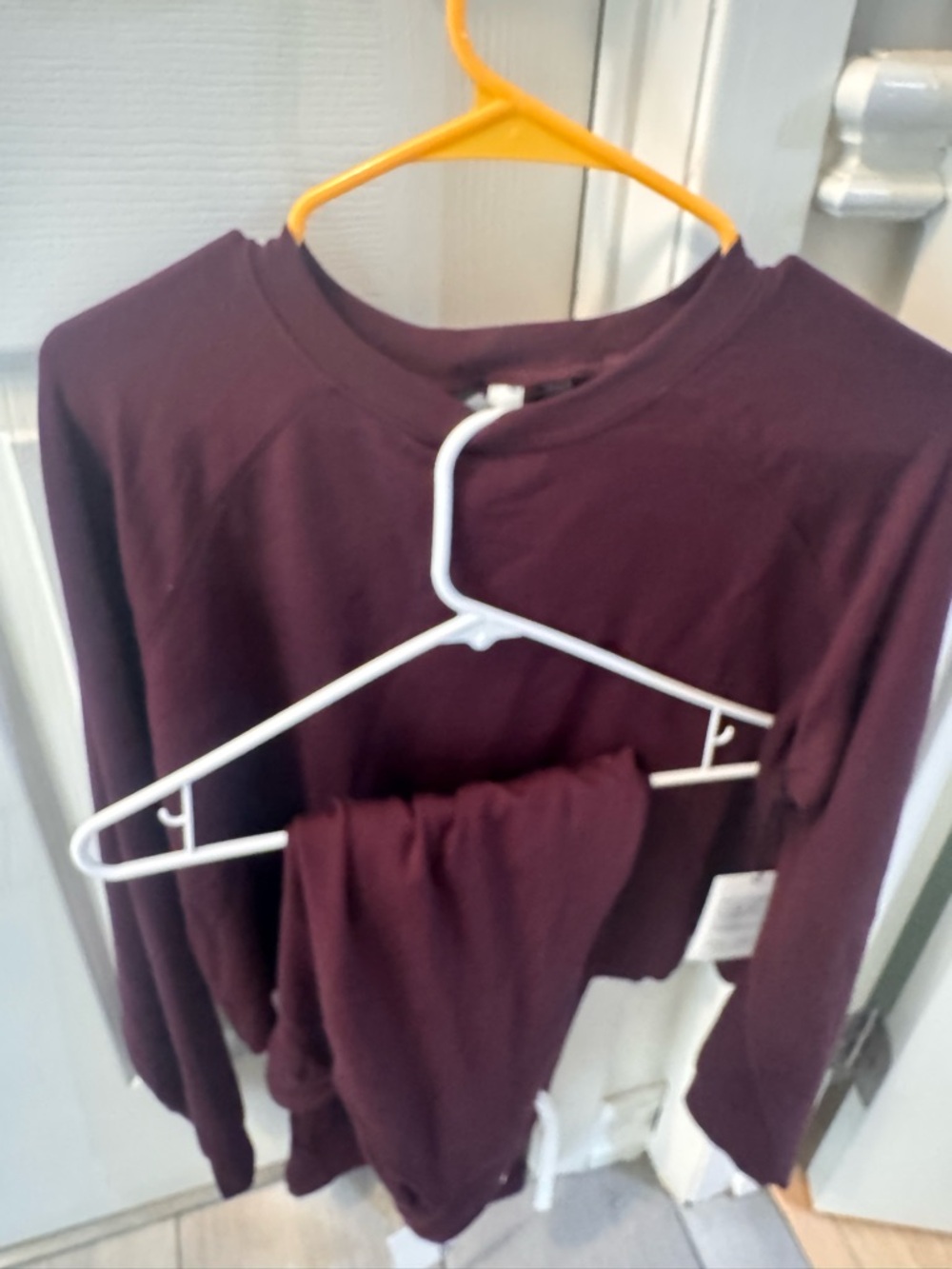 Splits59 NEW Women's fleece Long Sleeve Top and Pants Set in dark cheery
